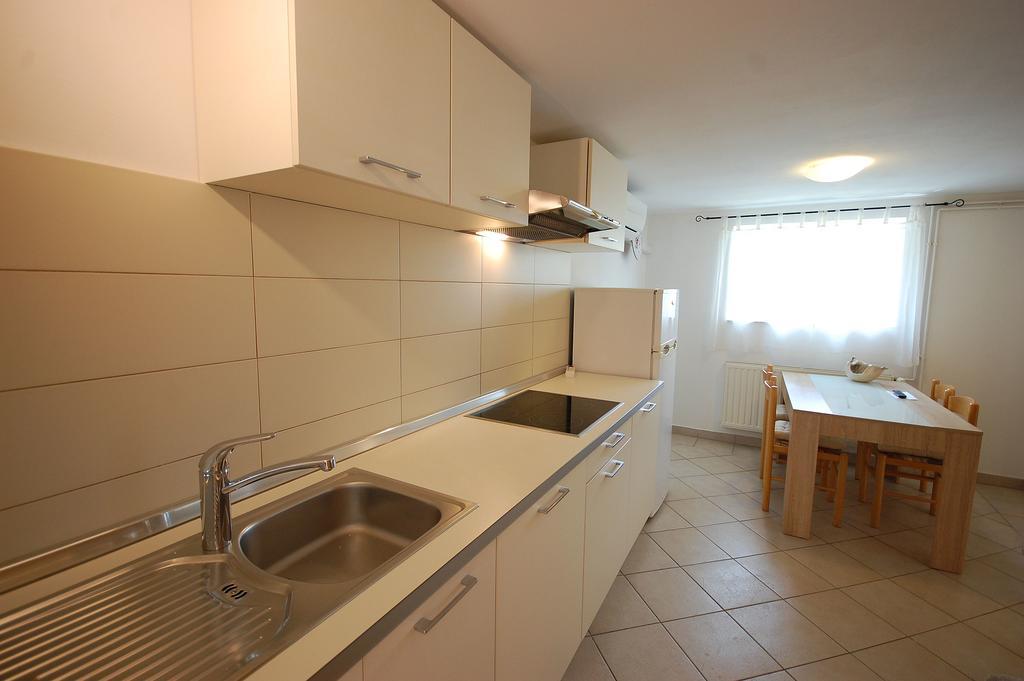 Fisher King Apartments Крк Екстер'єр фото