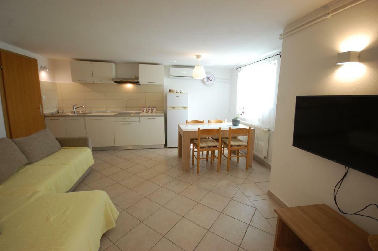 Fisher King Apartments Крк Екстер'єр фото